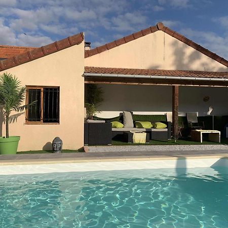Maison Piscine Et Jacuzzi Saint-Germain-des-Fosses Exterior foto