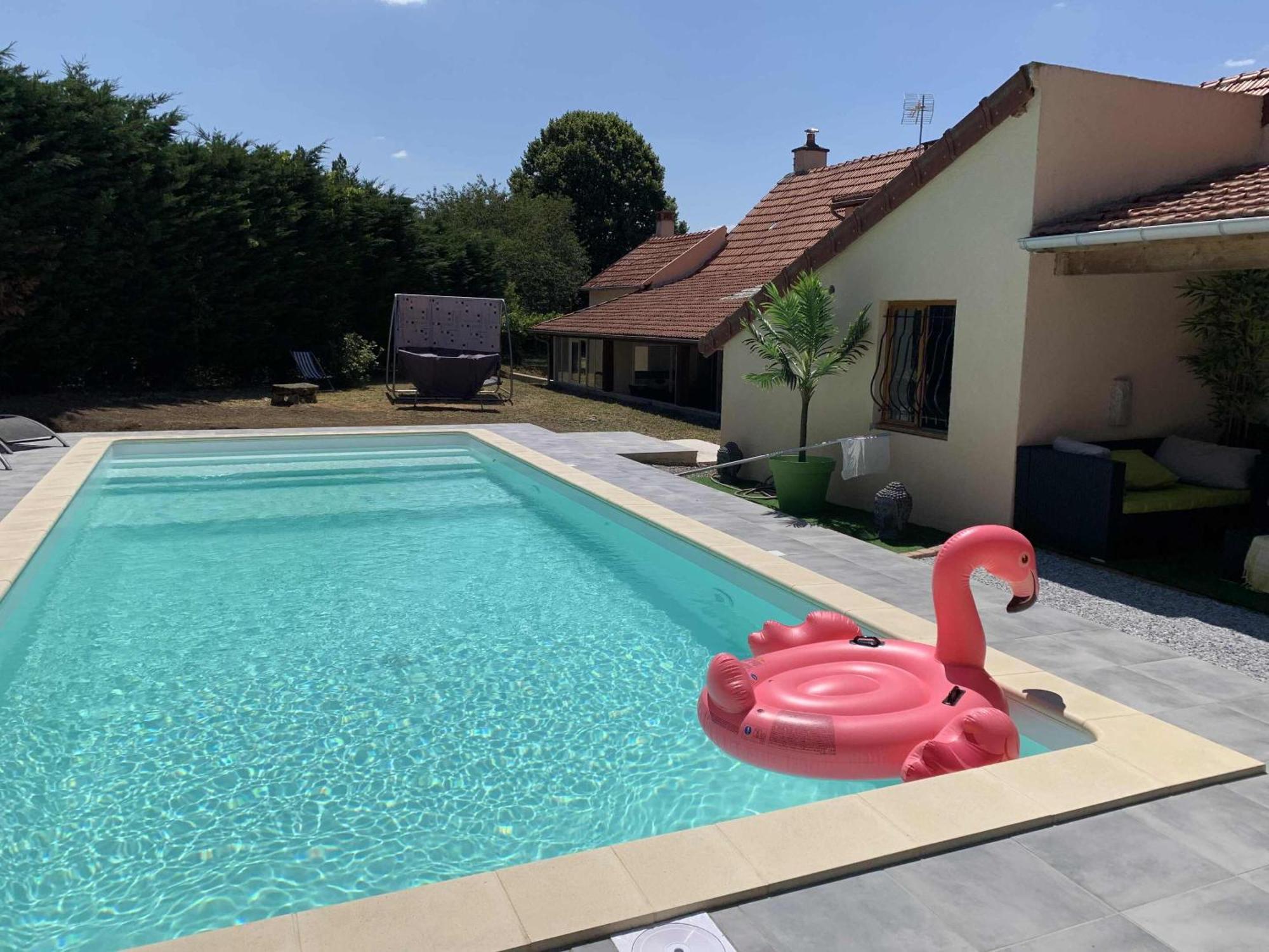 Maison Piscine Et Jacuzzi Saint-Germain-des-Fosses Exterior foto